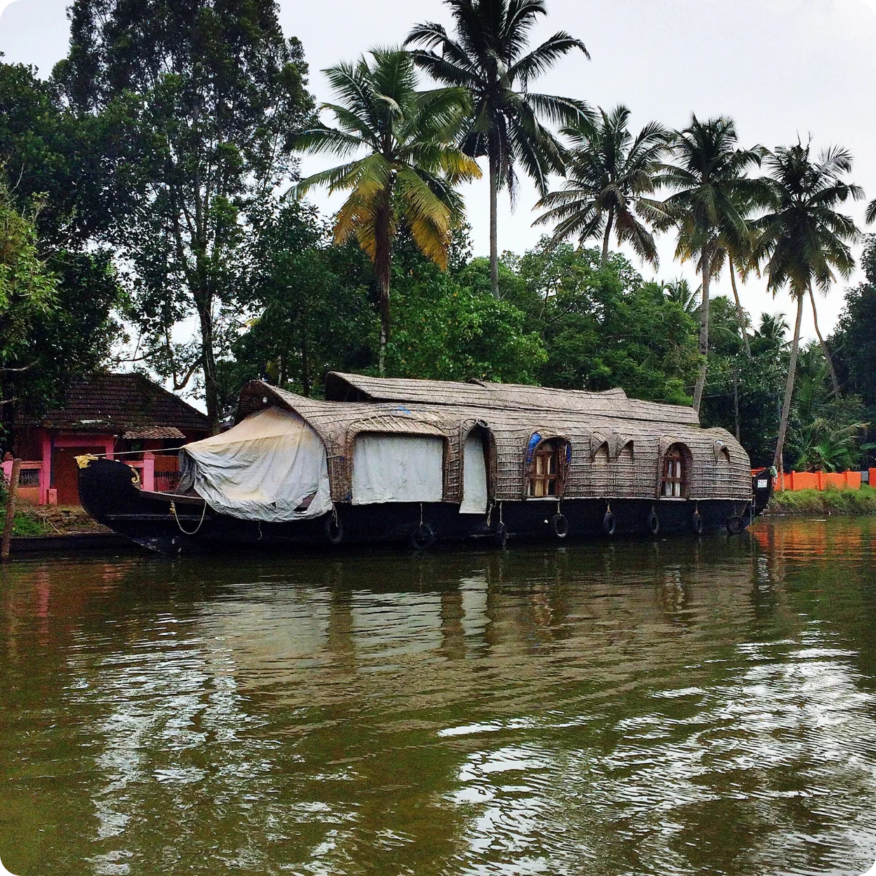 Heading-27.webp Kerala Backwaters – 4N/5D - Image 1